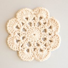 Small crochet rug - floral