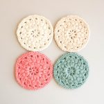 Small crochet rug - round
