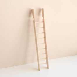 Ladder for dollhouse with gallery
