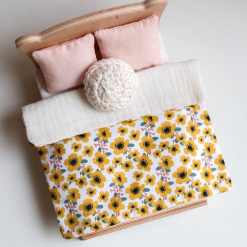 Blanket for double bed - yellow floral