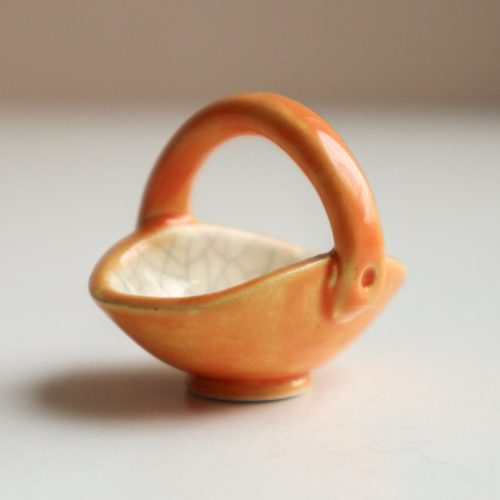 Ceramic basket yellow
