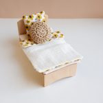 Takaró gyerekágyhoz sárga virágos