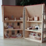 Kinyitható, Észak európai stílusú babaház